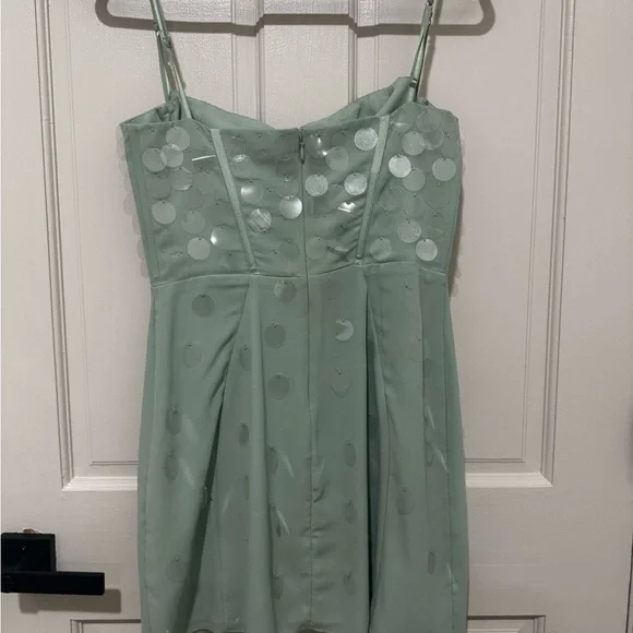 Oh Polly Elegant Green Dress with Sequin Details - Picture 2 of 3